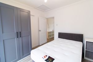 Bedroom- click for photo gallery